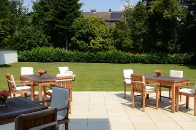 Ein Garten an der Unterkunft Hotel Destination 21