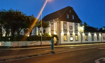 Das Gebäude in dem sich das Hotel befindet