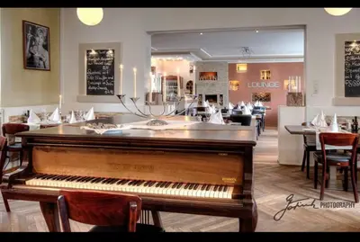 Ein Restaurant oder anderes Speiselokal in der Unterkunft Da Domenico Am Hagelkreuz