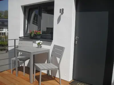 Ein Balkon oder eine Terrasse in der Unterkunft Zimmer zum Hof