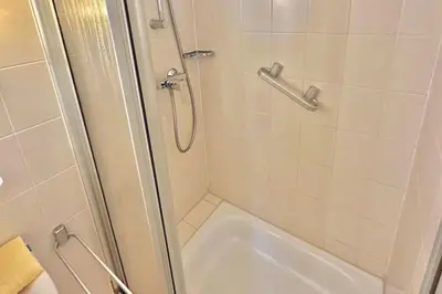 Ein Badezimmer in der Unterkunft Hotel Imperial