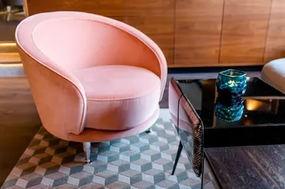 Ein Sitzbereich in der Unterkunft Motel One Essen