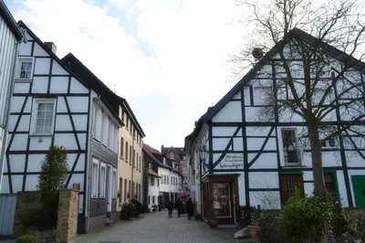 Das Gebäude in dem sich das Bed & Breakfast befindet