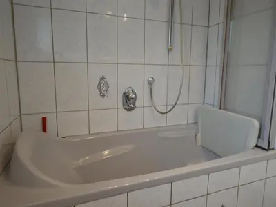 Ein Badezimmer in der Unterkunft Ferienwohnung Schwebebahn in Wuppertal