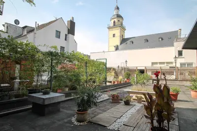 Das Gebäude in dem sich das Hotel befindet