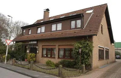 Das Gebäude in dem sich die Pension befindet
