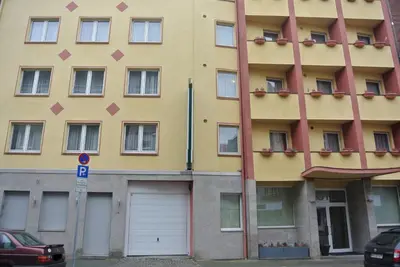 Das Gebäude in dem sich das Hotel befindet