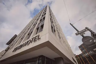Das Gebäude in dem sich das Hotel befindet