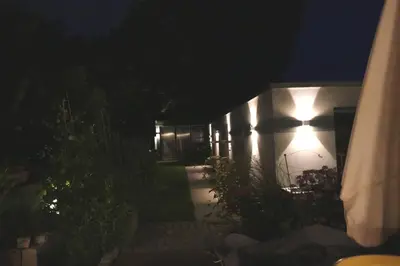 Ein Garten an der Unterkunft Messeappartement Unterrath