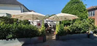 Ein Garten an der Unterkunft Gasthof Einhaus