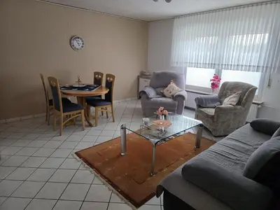 Ein Sitzbereich in der Unterkunft Ferienwohnung Beate & Burkhard