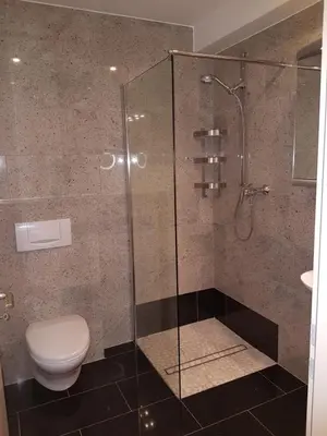 Ein Badezimmer in der Unterkunft Wohnen im Souterrain einer Villa