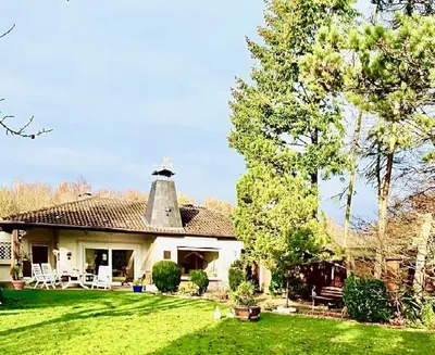 Ein Garten an der Unterkunft Ferienhäuser Seepark Ternsche