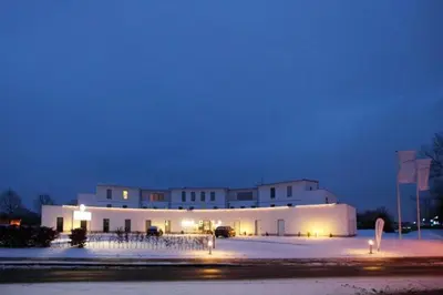 Das Gebäude in dem sich das Hotel befindet
