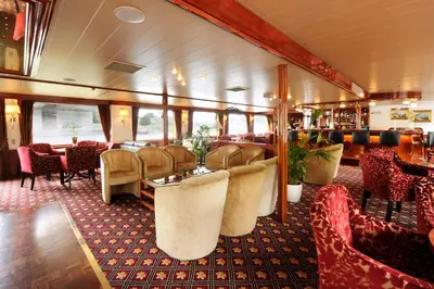 Ein Sitzbereich in der Unterkunft Hotelschiff Messe Düsseldorf