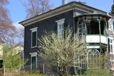 Das Gebäude in dem sich die Ferienwohnung befindet