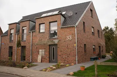 Das Gebäude in dem sich die Ferienwohnung befindet