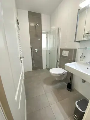Ein Badezimmer in der Unterkunft Holiday Apartments Essen - Free Parking - WiFi - Kitchen