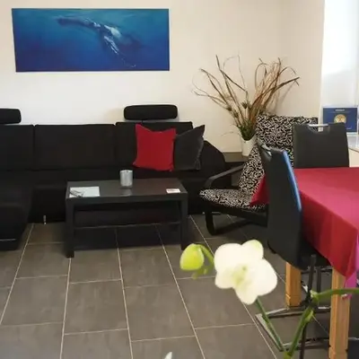 Souterrainwohnung im Grünen
