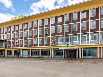 Das Gebäude in dem sich das Hotel befindet