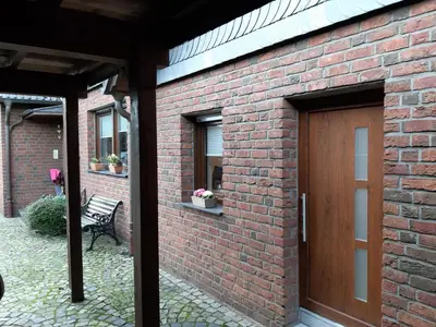 Das Gebäude in dem sich die Ferienwohnung befindet