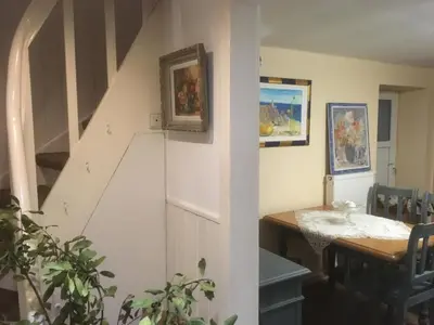 Ein Sitzbereich in der Unterkunft Gästehaus Chateau d‘Orsay