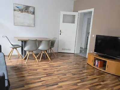 TV/Unterhaltungsangebot in der Unterkunft Rhein Living Apartment - Balkon und Rheinpromenade