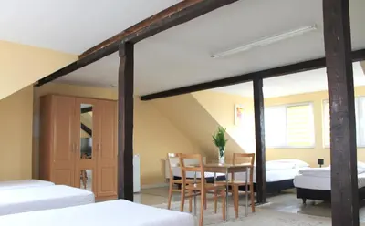 Ein Bett oder Betten in einem Zimmer der Unterkunft Hotel Famosa
