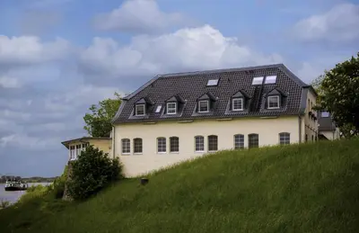 Das Gebäude in dem sich das Hotel befindet