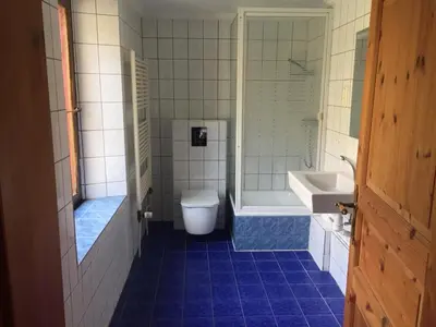 Ein Badezimmer in der Unterkunft Hotel Altes Fährhaus Duisburg