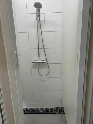 Ein Badezimmer in der Unterkunft Expresszimmervermietung