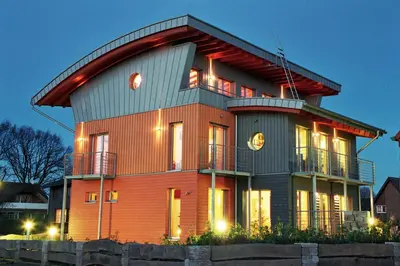 Das Gebäude in dem sich die Ferienwohnung befindet