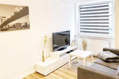 TV/Unterhaltungsangebot in der Unterkunft Work & Stay Apartment in Wuppertal