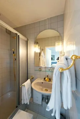 Ein Badezimmer in der Unterkunft Die Villa Mettmann