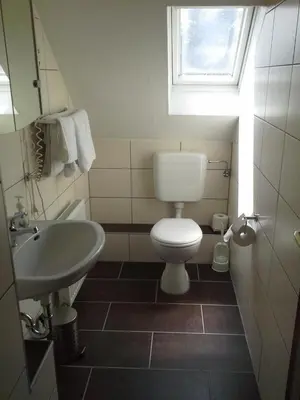 Ein Badezimmer in der Unterkunft Haus Mariandl