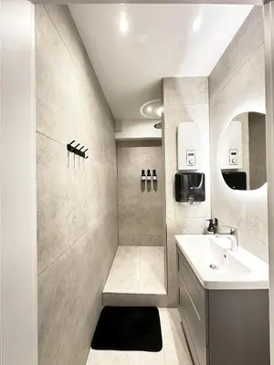 Ein Badezimmer in der Unterkunft BLK Hostel