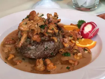 Essen im Hotel oder in der Nähe