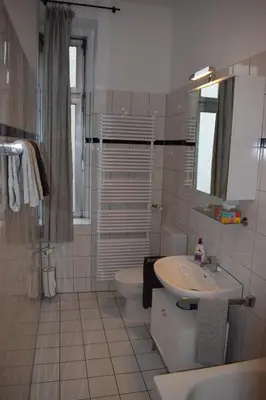 Ein Badezimmer in der Unterkunft Messewohnung Augusta