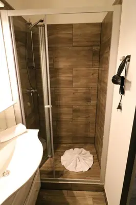 Ein Badezimmer in der Unterkunft Petul Apart Hotel An'ne 40