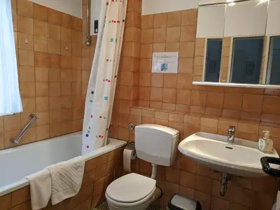 Ein Badezimmer in der Unterkunft Apparthaus Arosa