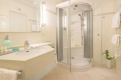 Ein Badezimmer in der Unterkunft Hotel Essener Hof; Sure Hotel Collection by Best Western