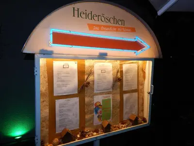 Ein Zertifikat, Auszeichnung, Logo oder anderes Dokument, das in der Unterkunft Airport Fashion Hotel ausgestellt ist