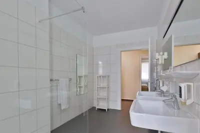 Ein Badezimmer in der Unterkunft City Partner Central-Hotel Wuppertal