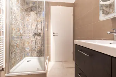 Ein Badezimmer in der Unterkunft cruwzo I Apartments in Wuppertal