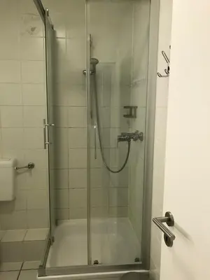 Ein Badezimmer in der Unterkunft 2 Room Messe Kongress Stadion