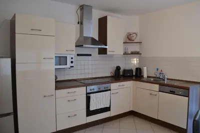 Küche/Küchenzeile in der Unterkunft FeWo Kleeblatt mit eigener Terrasse