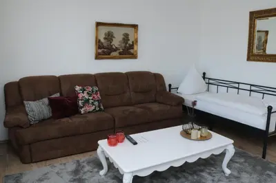 Ein Sitzbereich in der Unterkunft Aparthotel Kompass A 301
