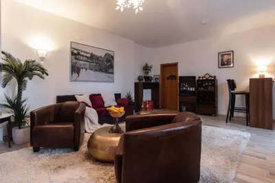 Ein Sitzbereich in der Unterkunft cruwzo I Apartment with garden Elberfeld