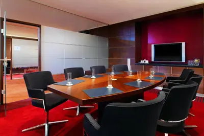 TV/Unterhaltungsangebot in der Unterkunft Sheraton Duesseldorf Airport Hotel