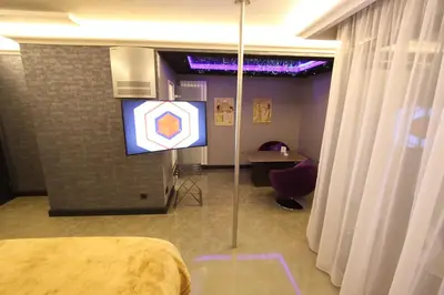 Ein Bett oder Betten in einem Zimmer der Unterkunft PLAZA INN stays design Dortmund